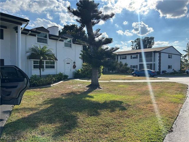 7007 New Post DR 3, North Fort Myers, FL 33917