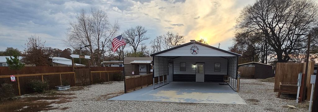 121 Arrowhead, Quitman, TX 75783