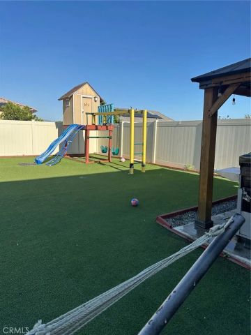 653 Suukat Court, San Jacinto, CA 92582