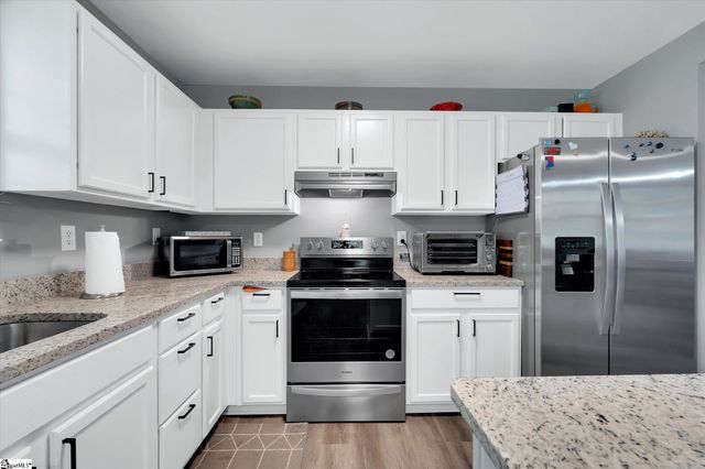 527 N River Road, Cleveland, SC 29635