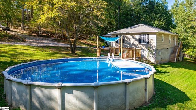 527 N River Road, Cleveland, SC 29635