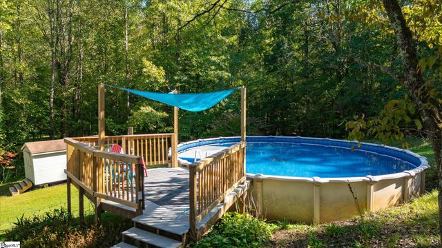 527 N River Road, Cleveland, SC 29635