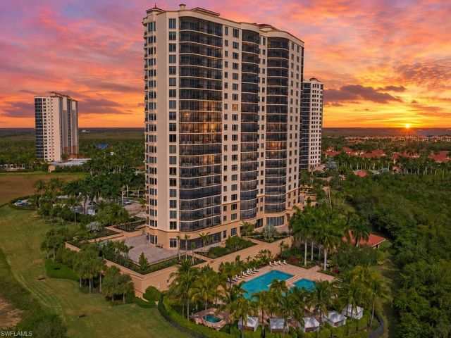 1050 Borghese LN 804, Naples, FL 34114