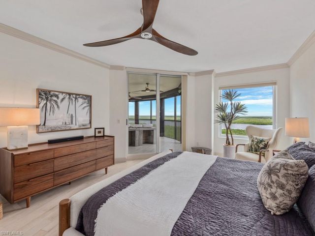 1050 Borghese LN 804, Naples, FL 34114