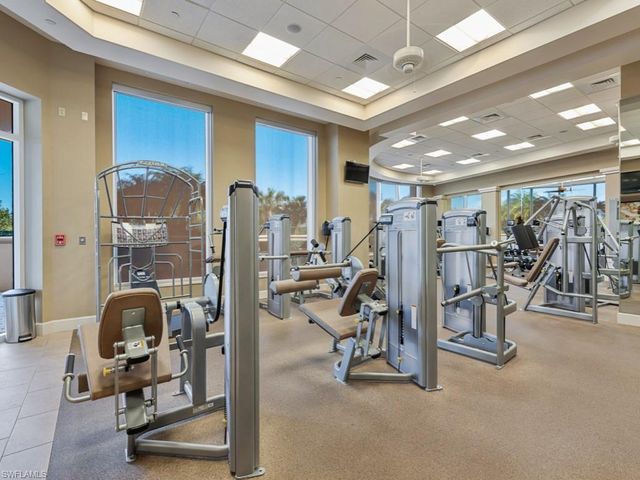 1050 Borghese LN 804, Naples, FL 34114