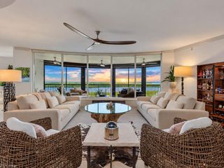 1050 Borghese LN 804, Naples, FL 34114