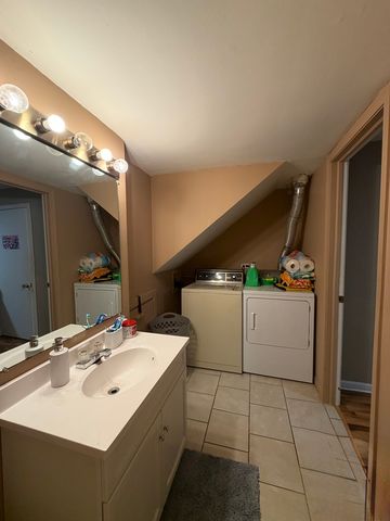 301 Cherrywood Court 301, Vernon Hills, IL 60061