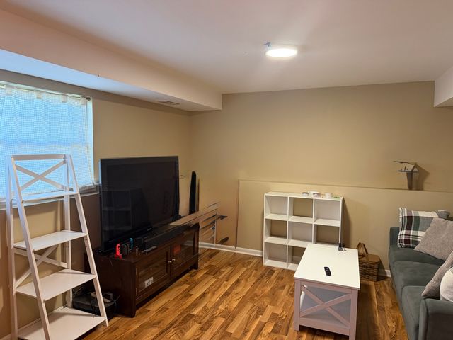 301 Cherrywood Court 301, Vernon Hills, IL 60061