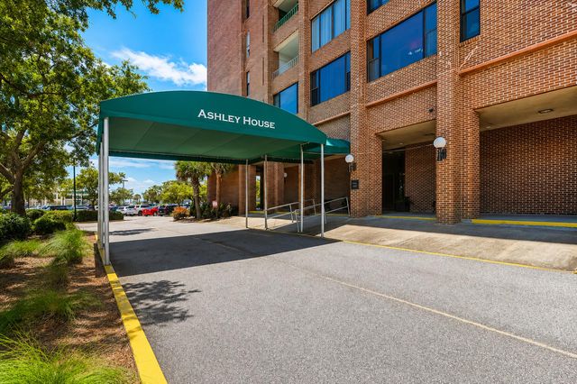 14 Lockwood Drive Apt 3i, Charleston, SC 29401