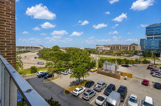 14 Lockwood Drive Apt 3i, Charleston, SC 29401