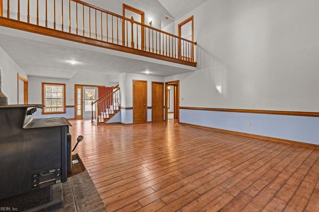 33470 Seacock Chapel RD, Ivor, VA 23866