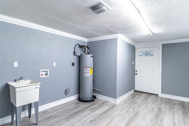 2700 IDYLRIDGE WAY, Winter Haven, FL 33881