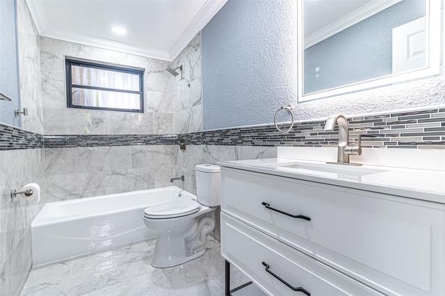 2700 IDYLRIDGE WAY, Winter Haven, FL 33881