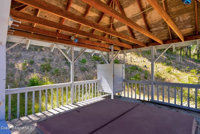 3115 CHERRY CREEK RD, St. Maries, ID 83861