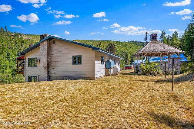 3115 CHERRY CREEK RD, St. Maries, ID 83861