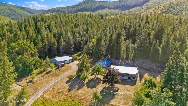 3115 CHERRY CREEK RD, St. Maries, ID 83861