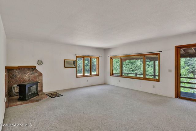 3115 CHERRY CREEK RD, St. Maries, ID 83861