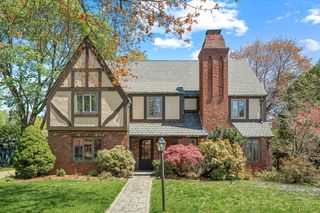 59 Wedgemere Avenue, Winchester, MA 01890