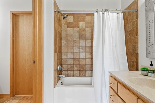 4525 Park Commons Drive 521, Saint Louis Park, MN 55416