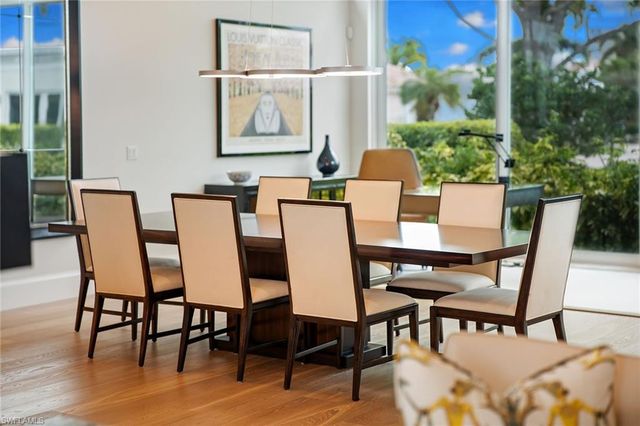 7963 Grand Bay DR 11, Naples, FL 34108