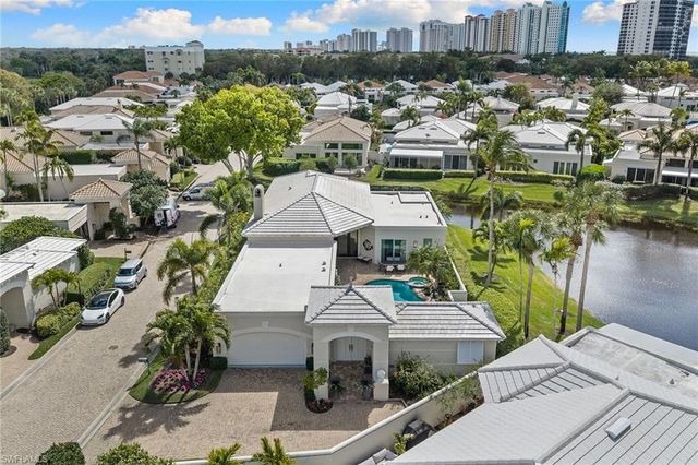 7963 Grand Bay DR 11, Naples, FL 34108