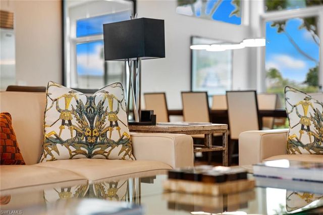 7963 Grand Bay DR 11, Naples, FL 34108