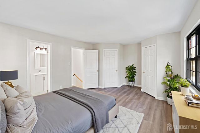 6 Wood Acres Drive, North Brunswick, NJ 08902