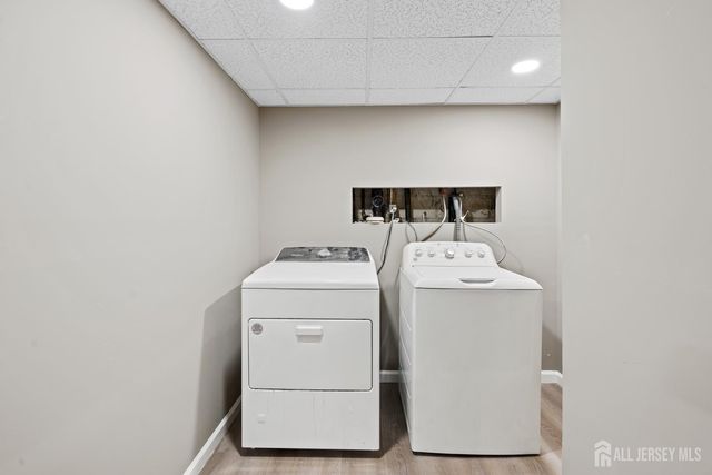 6 Wood Acres Drive, North Brunswick, NJ 08902