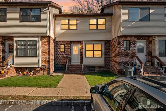 6 Wood Acres Drive, North Brunswick, NJ 08902