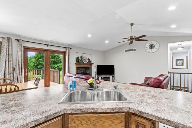 2436 S Henderson Road, Davison Twp, MI 48423