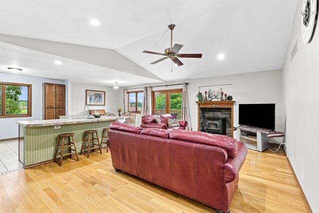 2436 S Henderson Road, Davison Twp, MI 48423