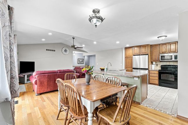 2436 S Henderson Road, Davison Twp, MI 48423