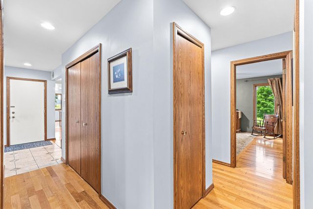 2436 S Henderson Road, Davison Twp, MI 48423