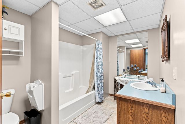 2436 S Henderson Road, Davison Twp, MI 48423