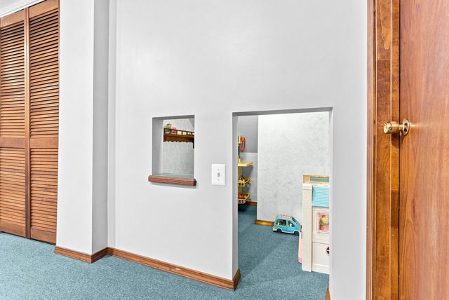 2436 S Henderson Road, Davison Twp, MI 48423