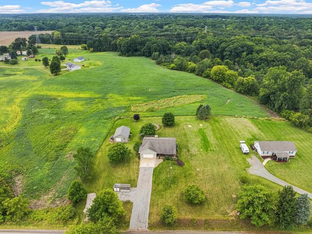 2436 S Henderson Road, Davison Twp, MI 48423