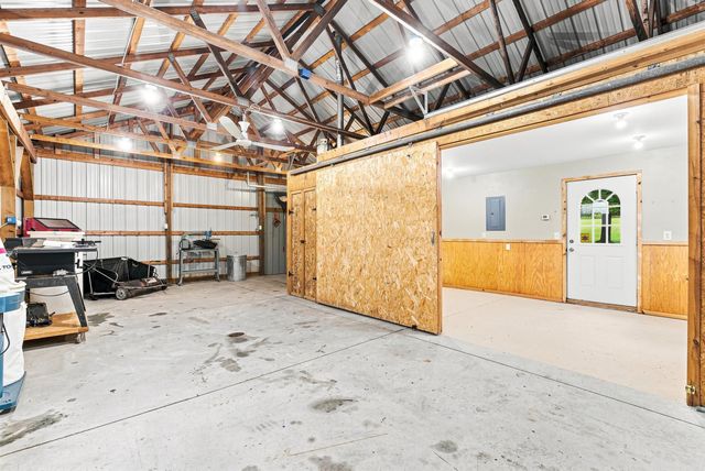 2436 S Henderson Road, Davison Twp, MI 48423