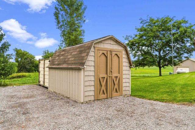 2436 S Henderson Road, Davison Twp, MI 48423