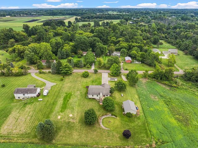 2436 S Henderson Road, Davison Twp, MI 48423