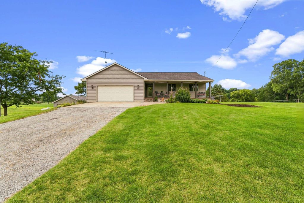 2436 S Henderson Road, Davison Twp, MI 48423