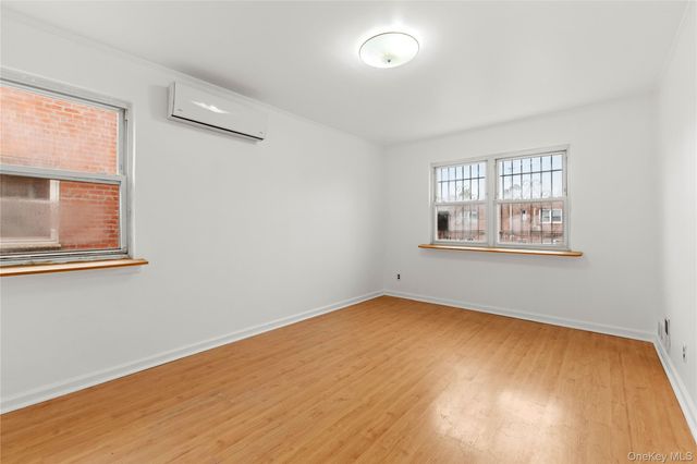 15320 58th Avenue, Flushing, NY 11355
