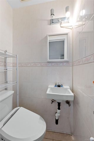 15320 58th Avenue, Flushing, NY 11355