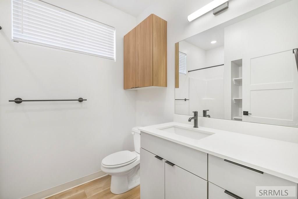 Image 13 of property listing at 201 E Ross Avenue # D102, Driggs, ID 83422