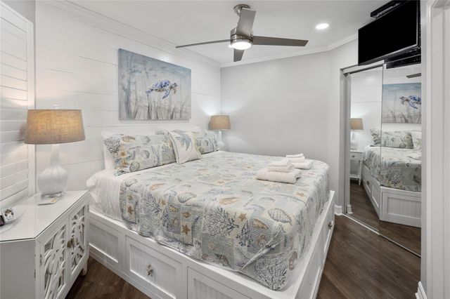 9520 Seawall Boulevard 308, Galveston, TX 77554