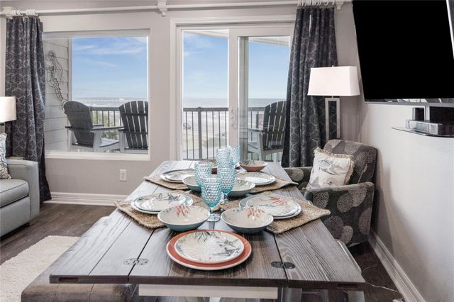 9520 Seawall Boulevard 308, Galveston, TX 77554