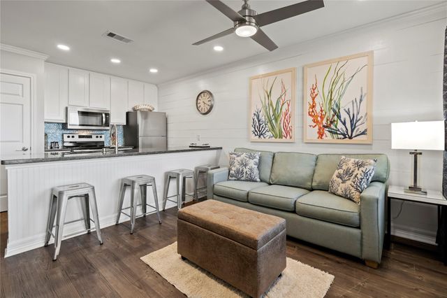 9520 Seawall Boulevard 308, Galveston, TX 77554