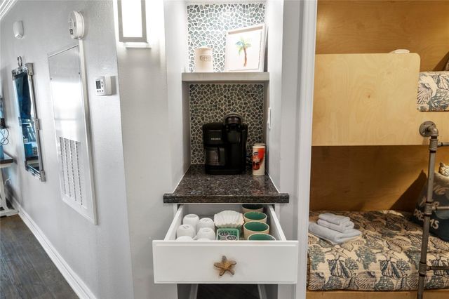 9520 Seawall Boulevard 308, Galveston, TX 77554