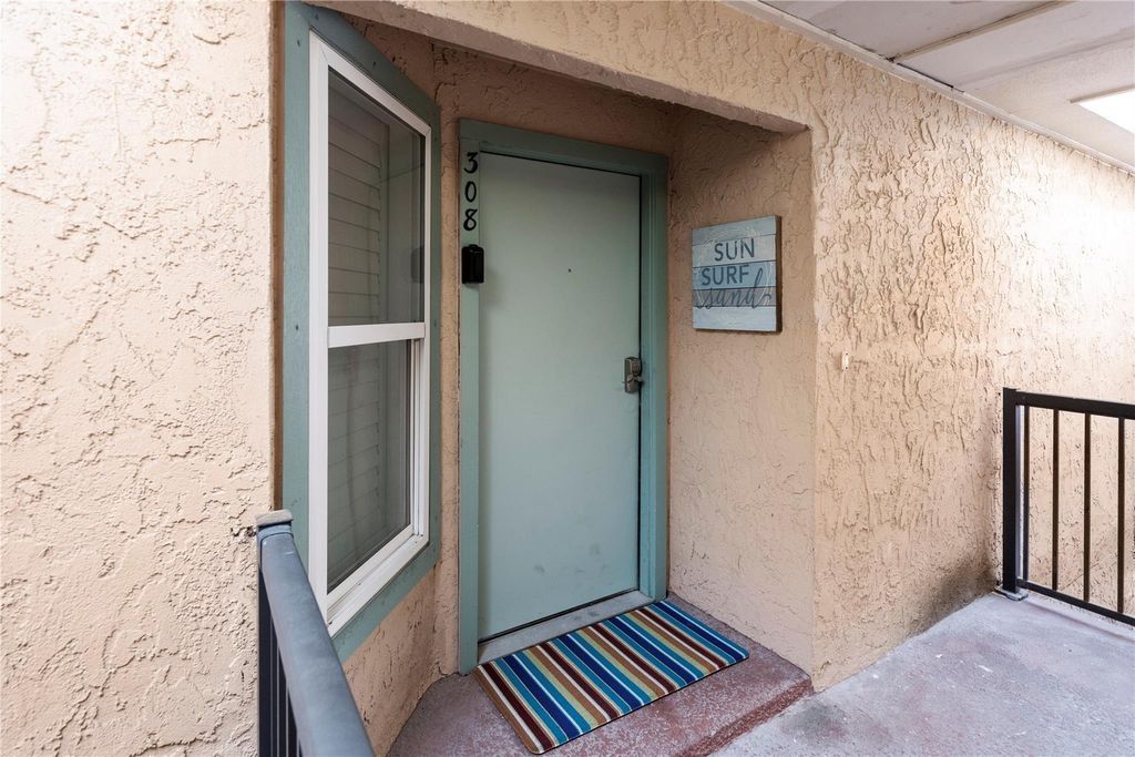 9520 Seawall Boulevard 308, Galveston, TX 77554
