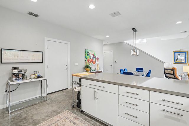 5616 S 1st ST 13, Austin, TX 78745