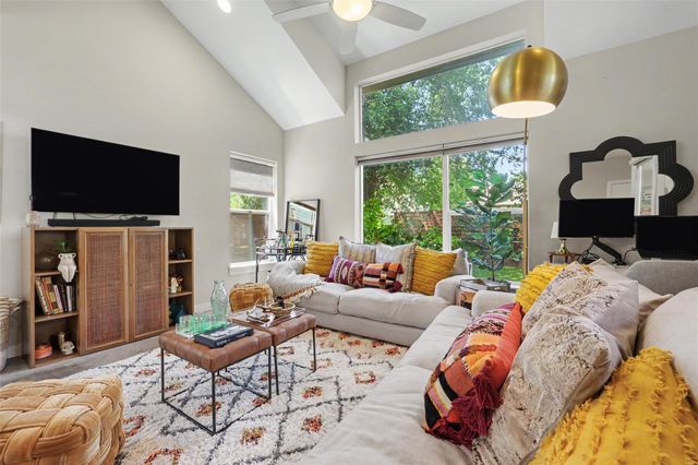 5616 S 1st ST 13, Austin, TX 78745